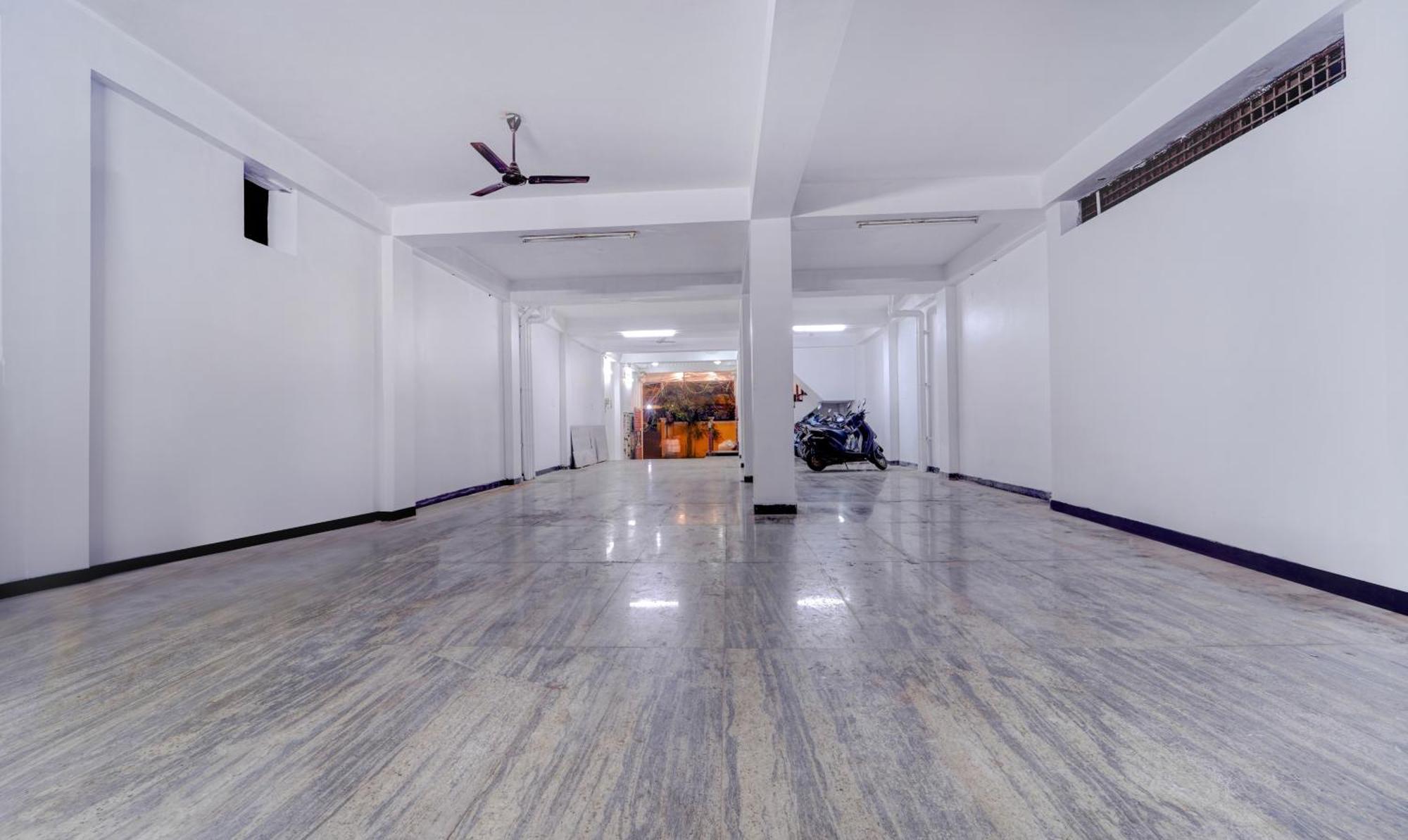 Itsy Hotels Prakasam Residency Пондичери Екстериор снимка